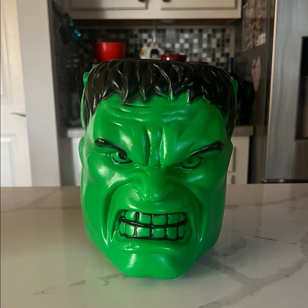 Vintage Hulk Face Bucket